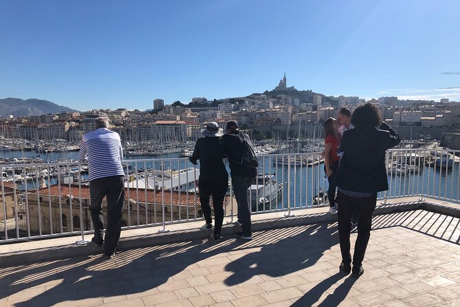 4 Hours Marseille Private Shore Excursion - What the guide adds beyond the sightseeing stops