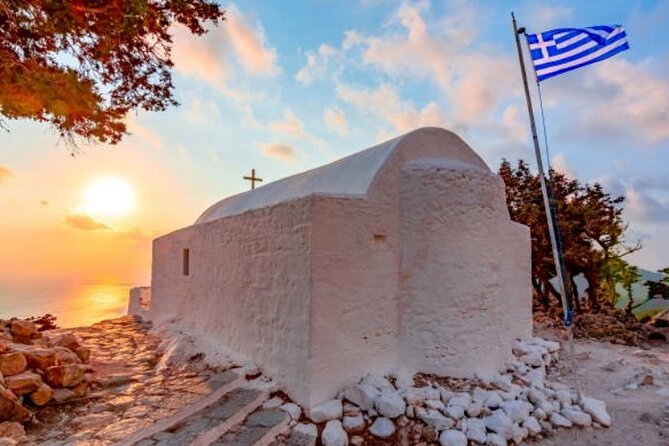 5 Hour Santorini Shore Excursion for Cruise Passengers - Perivolos black-sand beach: the payoff (and the risk of short time)