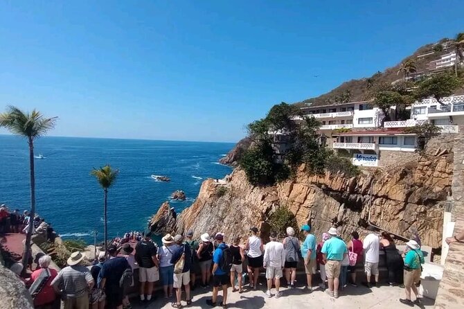 Acapulco Shore Excursion: Comprehensive Acapulco City Tour - The Show Timing Trick: Getting a Better Viewing Spot