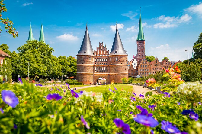 All-in-One: Beautiful Lübeck: Shore Excursion from Kiel Port - Guides and Group Size: What It Feels Like in Practice