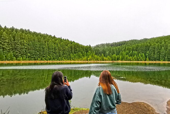 Azores: Shore Excursion Sete Cidades - Blue & Green Twin Crater Lakes - Stop 4: Vista do Rei and the Blue and Green Lakes