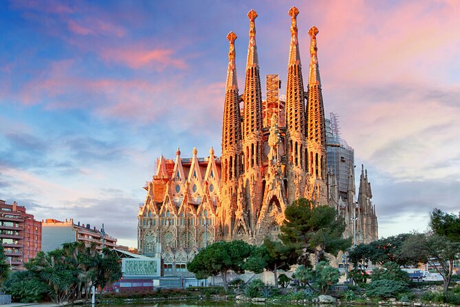 Barcelona Private 4 hours Shore Excursion with private vehicle and guide - Park Güell with Entrance Included: The Top-of-City Stop That Makes the Day Feel Complete