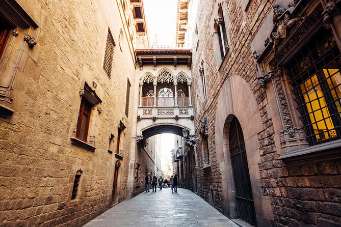 Barcelona Private 4 hours Shore Excursion with private vehicle and guide - Price and Value: What $587.91 Per Person Really Buys You