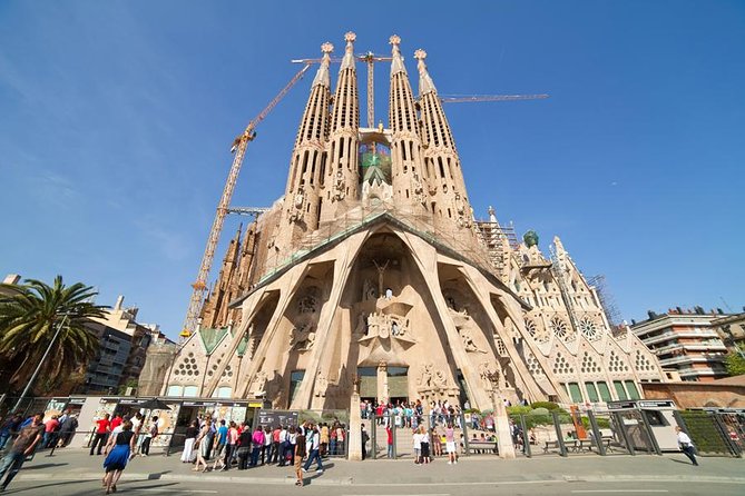 Best of Barcelona Excursion with Optional Attractions Tickets - La Sagrada Familia: Exterior Time, Optional Skip-the-Line Interior