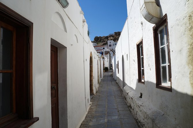 BEST OF LINDOS & RHODES - PRIVATE TOUR - SHORE EXCURSION - HALF DAY - 4 People - A private Mercedes that actually matters on a shore day