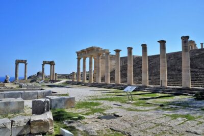 BEST OF RHODES ISLAND - PRIVATE TOUR - SHORE EXCURSION - FULL DAY - 4 People - Mandraki Harbor Stops: Colossus Views and the Church of Annunciation