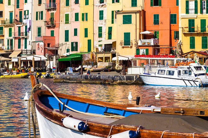 Cinque Terre Private Tour by Minivan and Ferry-Boat Shore excursion from Livorno - Riomaggiore and Manarola: A Cliff-Side Start You’ll Feel in Photos