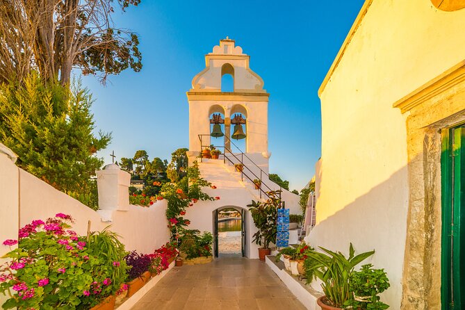 Cruise-Friendly Corfu: Half Day Tour for First Time Visitors - Kerkyra Old Town in 20 Minutes: Where History Sits Between Alleys