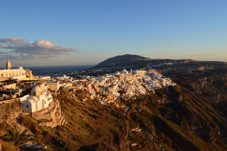 Cruise Traveller's Shore Excursion - Private Minibus Comfort: Why the Transport Matters on Santorini