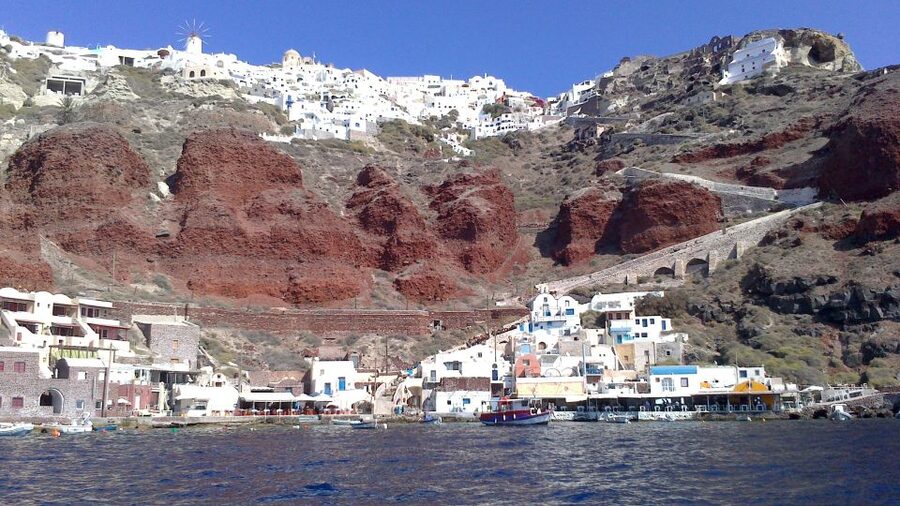 Cruise Traveller's Shore Excursion - Winery Stop on the Way to Oia (Visanto Included as an Option)