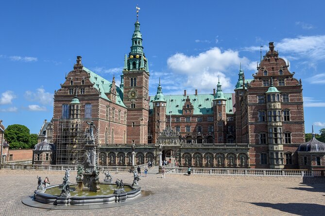 Deluxe Copenhagen Shore Excursion from Cruise Ship Port - Amalienborg Palace Square: Rococo Beauty and Guard-Watching Time