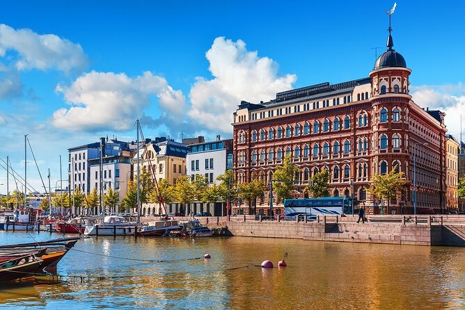 Deluxe Helsinki Shore Excursion from Cruise Ship Port - Panoramas of Parliament, the National Museum, and Opera Views