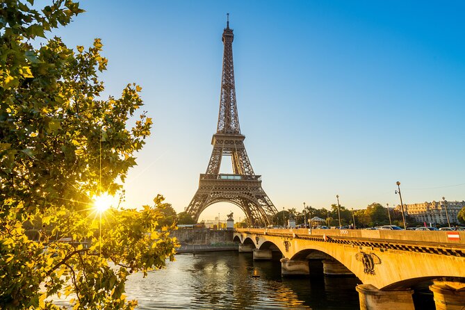 Deluxe Paris Shore Excursion from Le Havre with Seine Cruise - Eiffel Tower photos without the inside queues