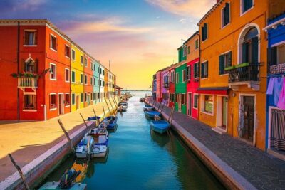 Deluxe Venice Shore Excursion from Trieste Cruise Port - Giudecca Canal: quick water views that help you orient fast