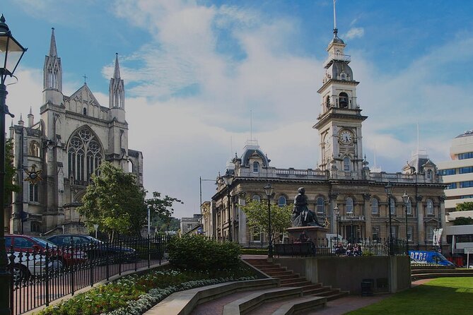 Dunedin Shore Excursion City Sightseeing & Tour of Larnach Castle - One hour in central Dunedin: make it count
