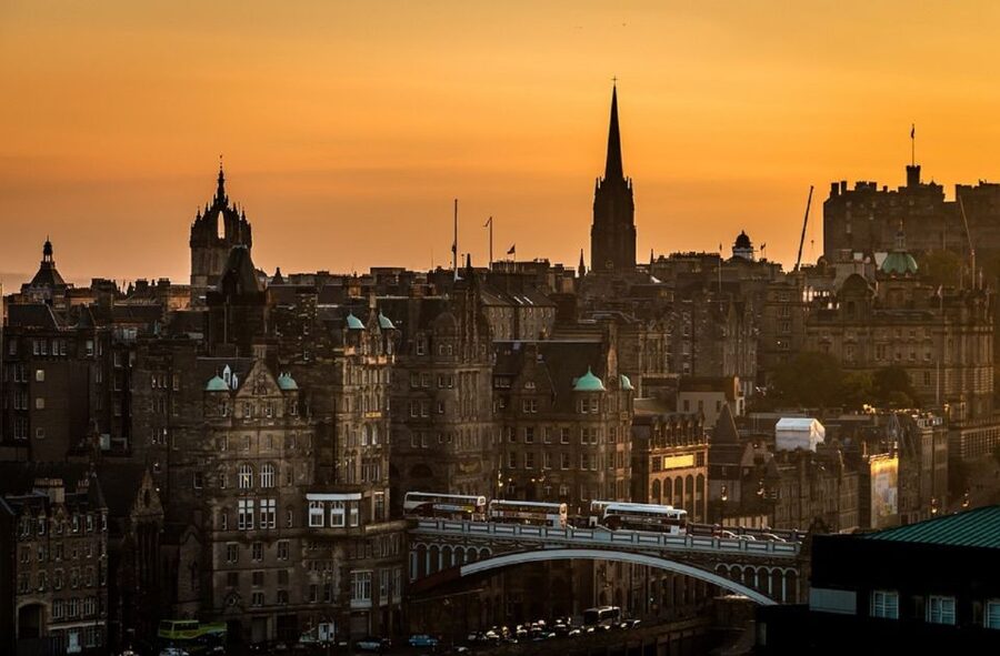 Edinburgh Shore Excursion: City Tour & Royal Yacht Britannia - Cruise-Port Pick-Up: The Part That Makes or Breaks the Day