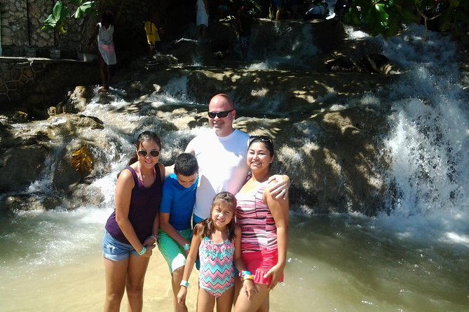 Falmouth Shore Excursion Dunn's River Falls - Guide and driver: where the trip quality really shows