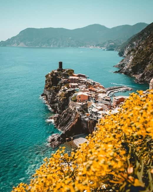 From La Spezia: Shore Excursion by Bus to Pisa - The 15-minute walk from the bus: what to expect and what to wear