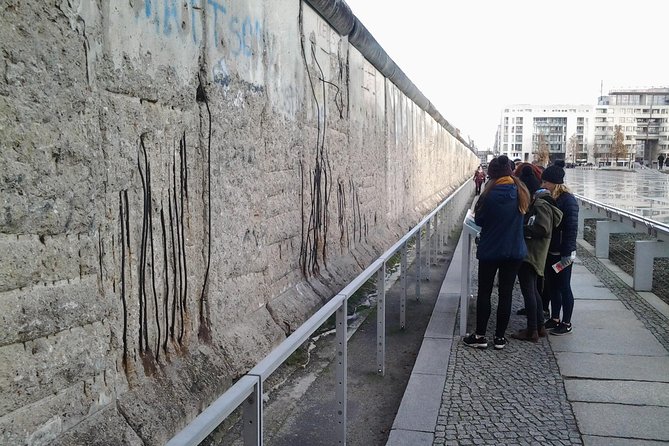 Group Driving Tour 1 to 6 people. Berlin Shore Excursion incl pick-up at Port - Museum Island and the Reichstag: UNESCO-Era Culture Meets Parliament Power