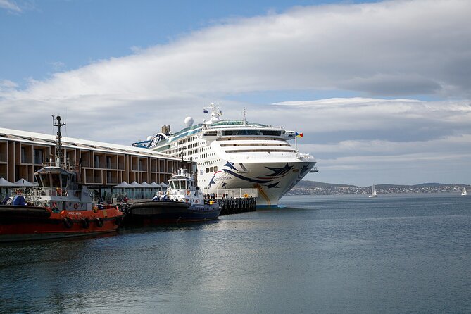Hobart Shore Excursion: Hobart Attractions Bus - A fast, cruise-friendly overview of Hobart by coach