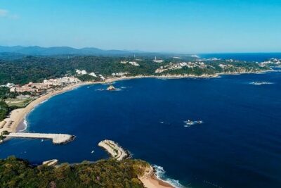 Huatulco Shore Excursion: Seven Bays Private Tour - New Adventure Boat Comfort, Safety, and Onboard Drinks
