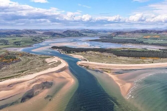 Invergordon Cruise Excursion - Castle ,Whisky and History Tour - Guides, group size, and the Wi-Fi detail that can vary