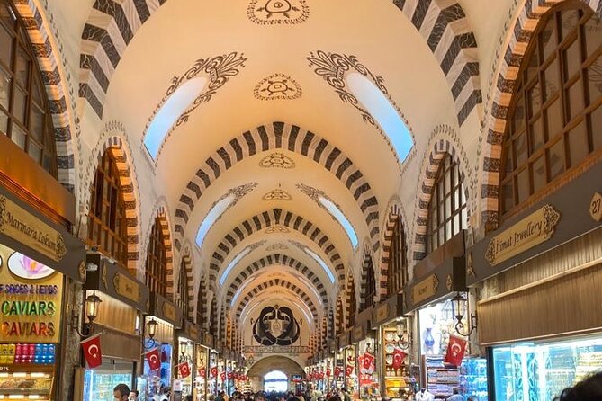 Istanbul Private / Mini Group Shore Excursions from Cruise port - Topkapi Palace and the weapons section: power you can feel
