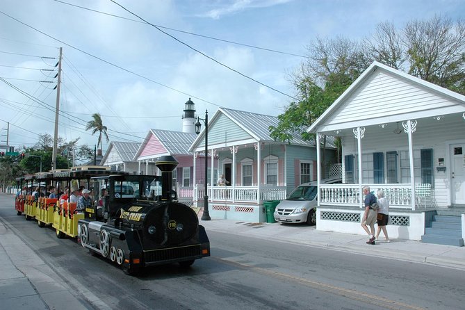 Key West Shore Excursion: Conch Tour Train - Southernmost Point and what to expect at the ends of the route