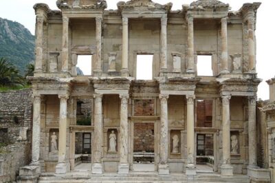 Kusadasi Shore Excursion: Private Tour to Ephesus including House of Virgin Mary and Temple of Artemis - Meeting at Kusadasi and stepping into Ephesus
