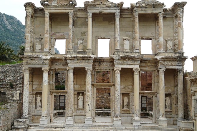 Kusadasi Shore Excursion: Private Tour to Ephesus including House of Virgin Mary and Temple of Artemis - Meeting at Kusadasi and stepping into Ephesus