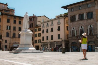 La Spezia Shore Excursion to Lucca and Leaning Tower of Pisa - Lucca highlights: Torre Guinigi and the old-city walk