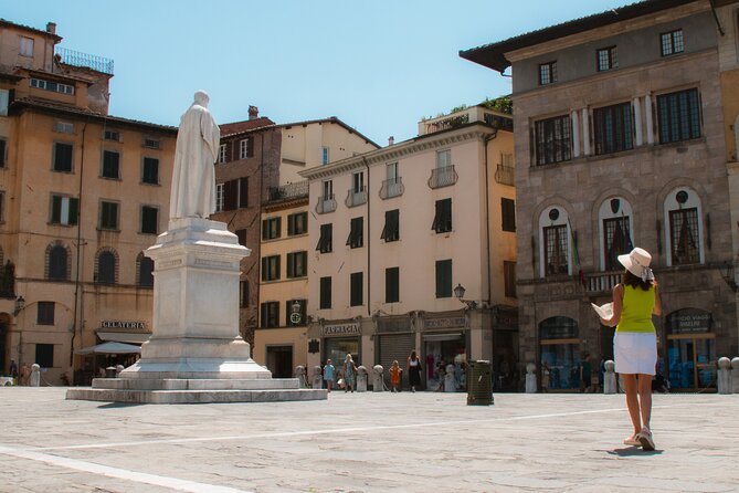La Spezia Shore Excursion to Lucca and Leaning Tower of Pisa - Lucca highlights: Torre Guinigi and the old-city walk