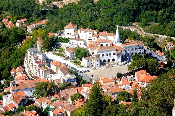 Lisbon Shore Excursion: Private Day Trip to Lisbon and Sintra - Sintra and Pena Palace: The Steep Walk Factor