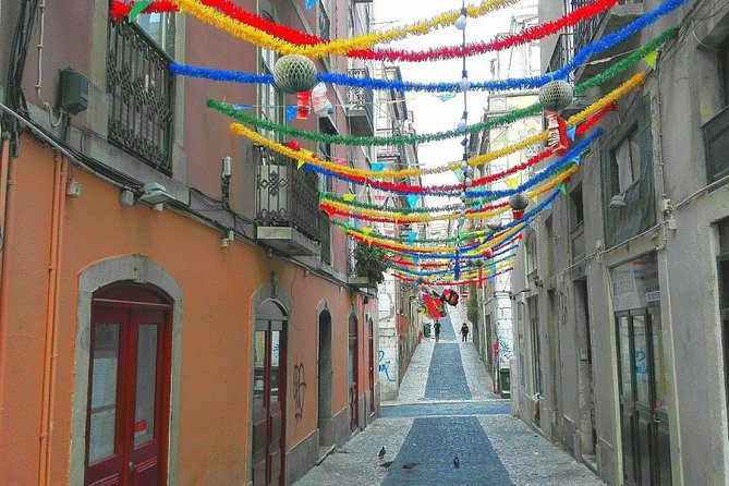 Lisbon Shore Excursion Private Small Group - Guides and pace: Elizabeth’s flexibility, and the real risk of late pickup