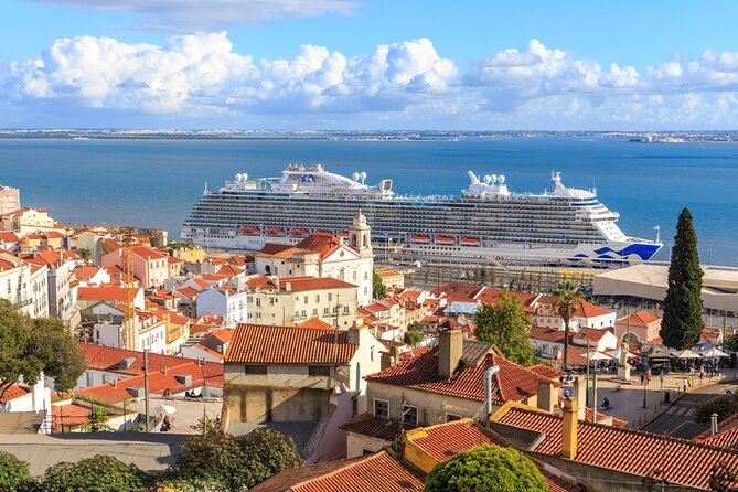 Lisbon Small Group Shore Excursion: Pena Palace, Sintra, Cascais - From Cruise Terminal Pickup to Sintra in About an Hour