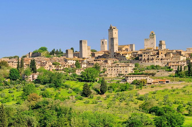 Livorno Shore Excursion: Private Day Trip to Siena and San Gimignano - Monteriggioni: the hilltop medieval break (and a meal if you want it)