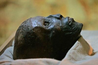 Luxor Shore Excursion Tour to King Tut's Tomb Valley of the Kings from Safaga - Tutankhamun’s tomb: why it’s so famous and what to watch for