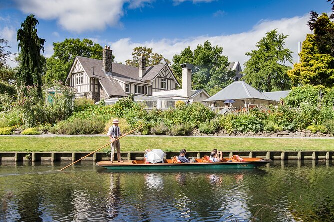 Lyttelton Shore Excursion - City Highlights & Waipara Wine Tour - What Makes the Day Feel Personal: Guide Style and Local Pride