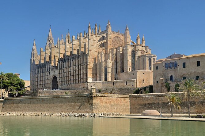 Mallorca Shore Excursion Bellver Castle and Cathedral Private Tour - Key highlights at a glance