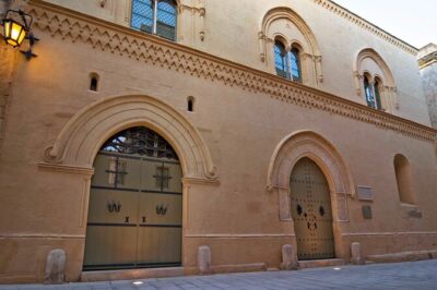 Malta Shore Excursion: Private tour of Valletta and Mdina - Upper Barrakka Gardens: the harbour view you can feel immediately