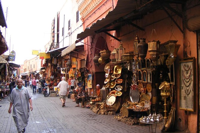 Marrakech shore excursion from Agadir - Djemaa el Fna and the souk of dyers: how to enjoy the energy without getting lost