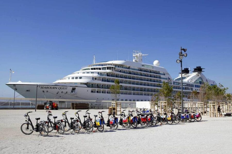 Marseille: Calanques Shore Excursion Electric Bike Day Tour - Guides, group size, and the reality of timing