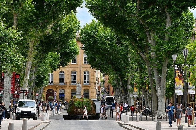 MARSEILLE Shore Excursion : Taste of Provence Aix and Cassis - Cours Mirabeau in Aix-en-Provence: an easy orientation stop