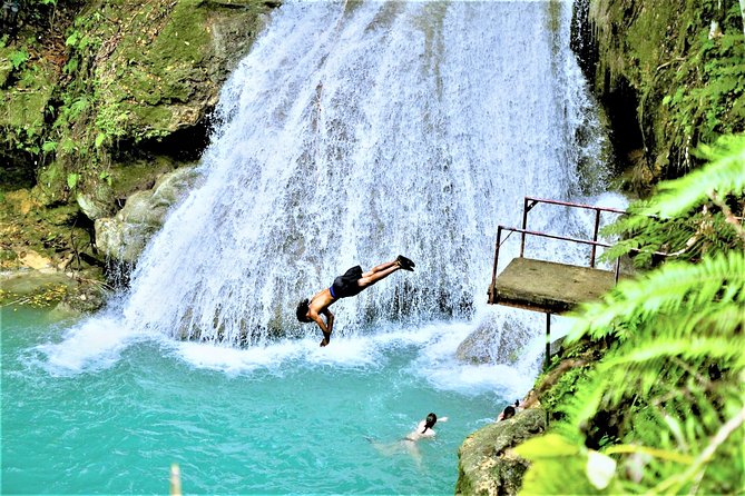 Montego Bay Shore Excursion: Blue Hole & Secret Falls Tour plus Shopping - Why this tour works so well from a cruise port