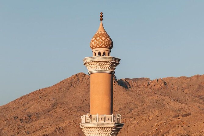 Muscat Shore Excursion: Private Nizwa Day Trip - Lunch break choices: plan for food and drink not included