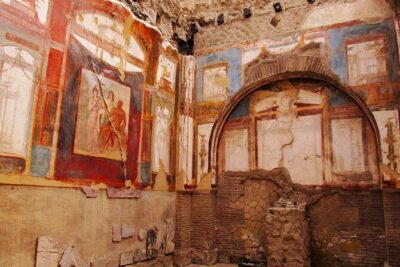 Naples/Salerno Port: Pompeii & Vesuvius - lunch or wine tasting - Lunch Right Before the Mountain: When a Simple Meal Works