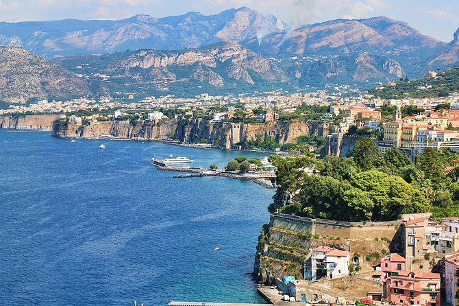 Naples Shore Excursion: Sorrento and Amalfi Coast Independent Day Trip from Naples - Sorrento hour: Piazza Tasso, the cathedral, and the easiest win