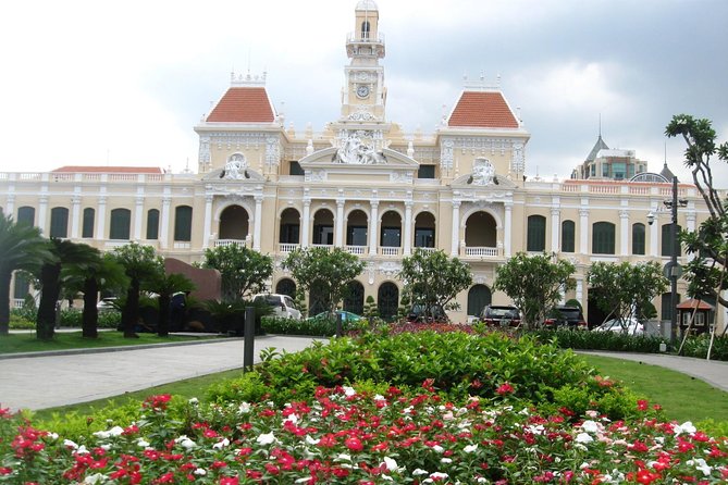 PHU MY SHORE EXCURSION: Car Services + LOCAL TOUR GUIDE in Saigon - War Remnants Museum: go ready for heavy content