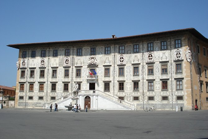 Pisa, Lucca and wine experience Private Shore Excursion from La Spezia port - The Transfer to Lucca: 20-Minute Countryside Drive With Big Views