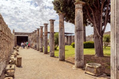 Pompeii and Herculaneum small group Excursion from Naples - Pompeii: 2 hours that set the tone for the whole day